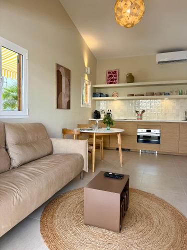 Bamboleo Bungalows