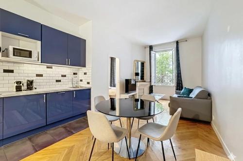 Apartment near Montmartre