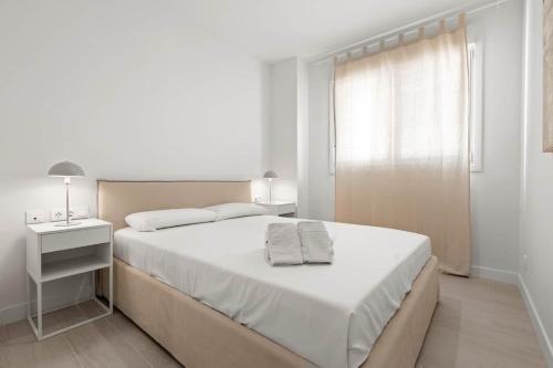 Bright 3-Bedroom Home - Pool & Comfort, Estepona