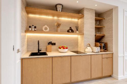 CIA - Luxurious Flat on Champs-Élysées