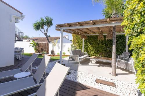 Villa Madrugada, beachside villa in Costabella