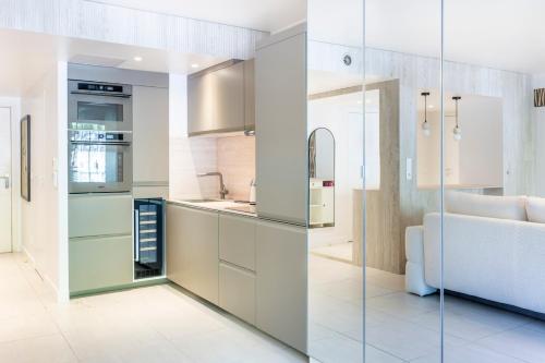 Cannes Escape Renovated 2BR AC Pool Terrace