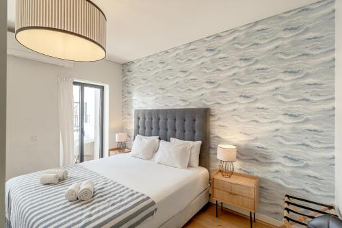 BAIRRO ALTO MODERN WITH TERRACE AND GARAGE by Homi