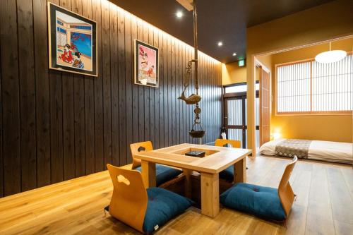 SH Morinomiya near Osaka Castle 6 min walk to JR and Metro