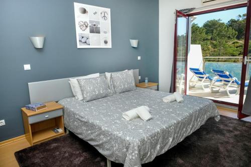 Summer in Paradise - Sea View and Pool in Ericeira