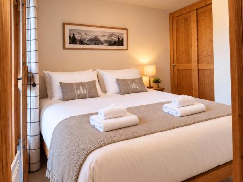 Appartement chaleureux, vue montagne