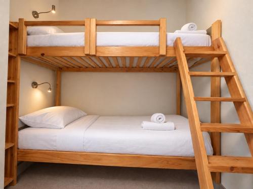 Appartement chaleureux, vue montagne