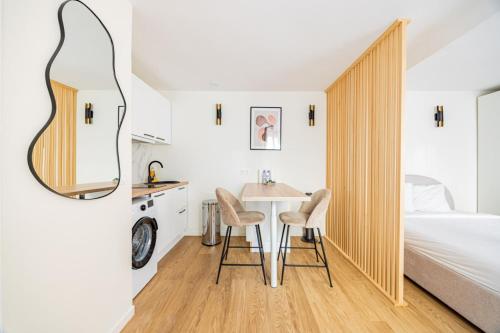 11#Studio 2 people#Bon Marché#St Germain#Paris 6