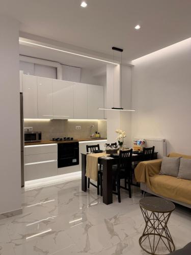 The Oasis luxury apartment in Athens
