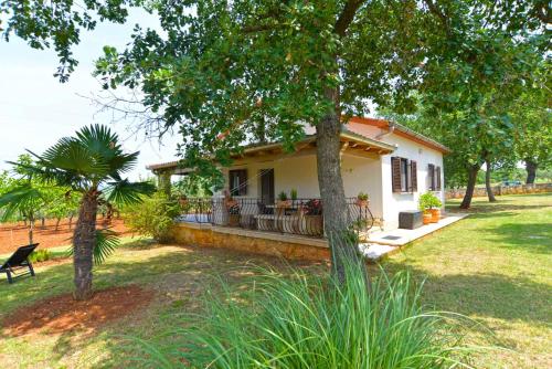 Holiday Home with A - C in Rovinj-Istrien 44578