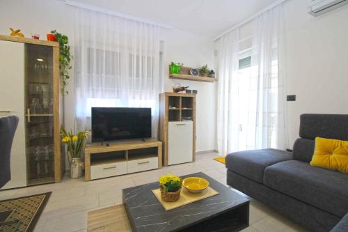 unit_type_semidetached_house Fazana 45130