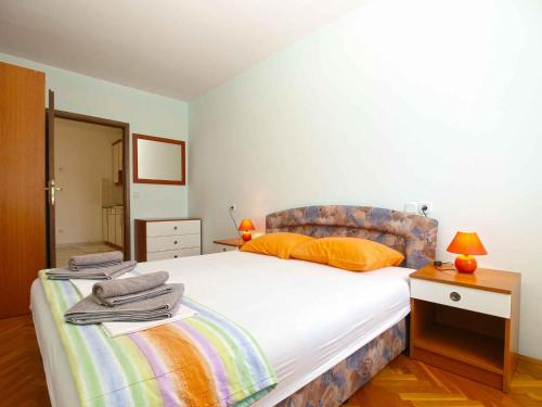 Apartments with A - C Fazana-Fazana (Region) 44310