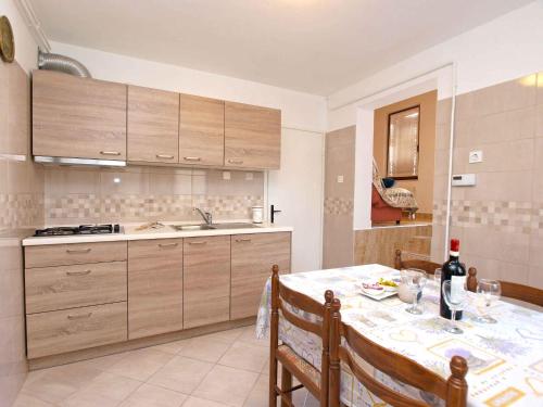 Apartments near Beach in Rabac 44647