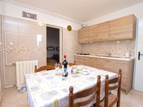 Apartments near Beach in Rabac 44647