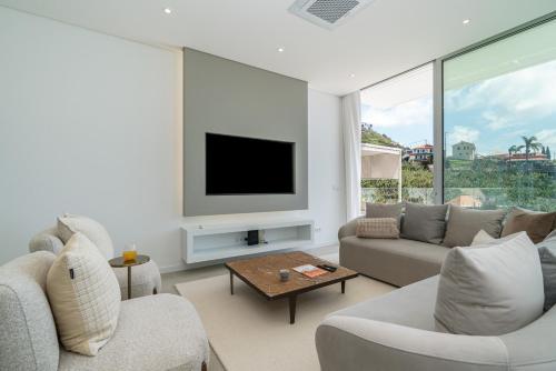 Villa Esmenaut by Madeira Dream Stays