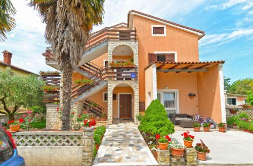Apartments with A - C in Novigrad-Istrien 44239
