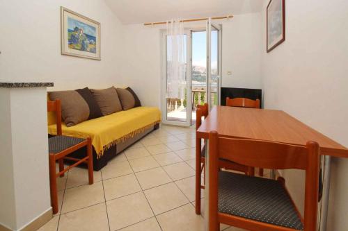 Apartment with A - C in Baska-Insel Krk 53680
