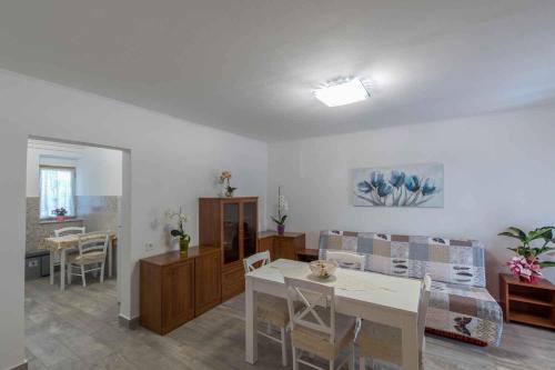 Apartment with A - C in Umag-Istrien 44597