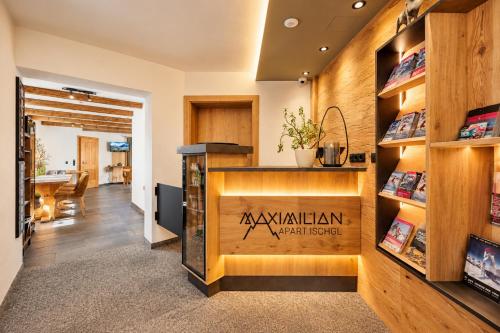 Apart Maximilian