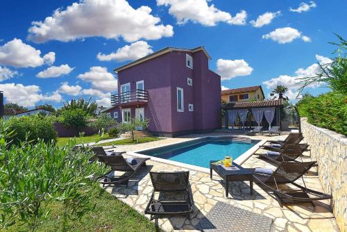 Villa with Pool in Porec-Istrien 44323