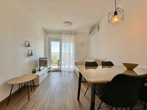 Apartments near Lake in Krk-Insel Krk 51287