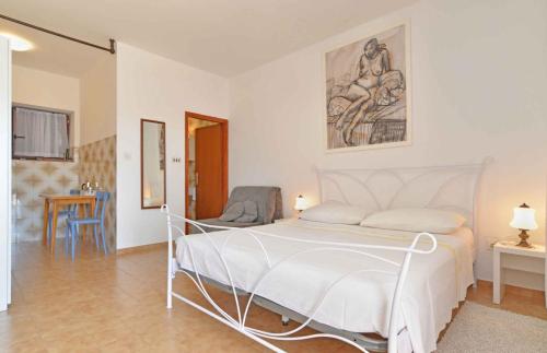 Holiday Home near Beach in Medulin-Istrien 44466