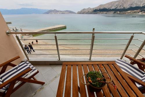 Apartments Beachfront in Baska-Insel Krk 43040