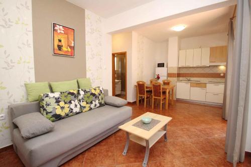 Apartments Beachfront in Baska-Insel Krk 12366