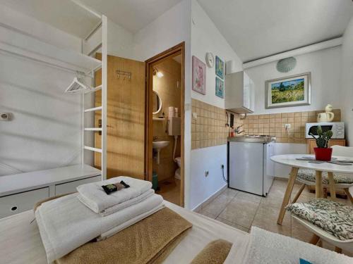 Studio near Beach in Krk-Insel Krk 53903