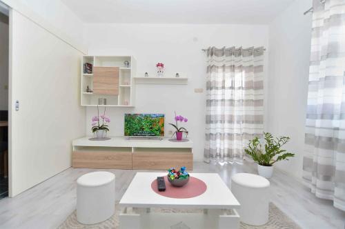 Apartments with A - C in Porec-Istrien 44330