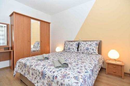 Apartments with A - C in Porec-Istrien 44330