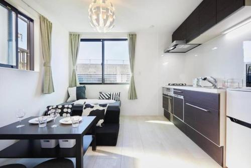 Shinkoiwa House near JR Line Easy Access to Airport & Disney