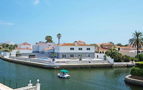 Villa Costa Canal