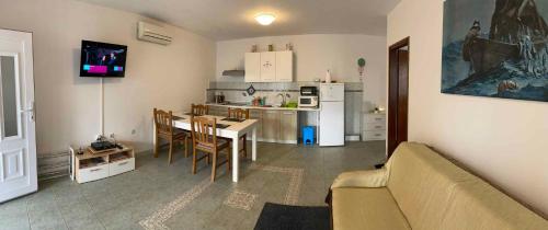 Apartments with BBQ in Rovinj-Istrien 44574