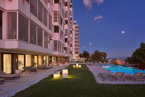 BELETAGE RITUALS PREMIUM ROOM with private jacuzzi and pool -free parking ADULTS ONLY
