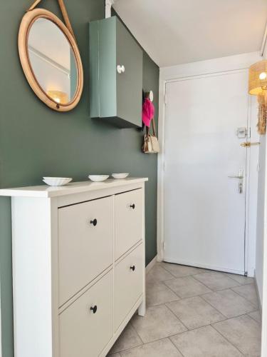Ô Sixième face au port avec Garage privé, Climatisation et Wifi - ROSSIconciergerie - Linge inclus