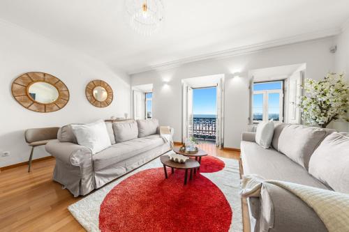 Elegant Townhouse - Terrace & Sea Views wAC