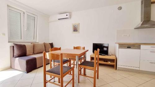 Apartment near Beach in Baska-Insel Krk 30065