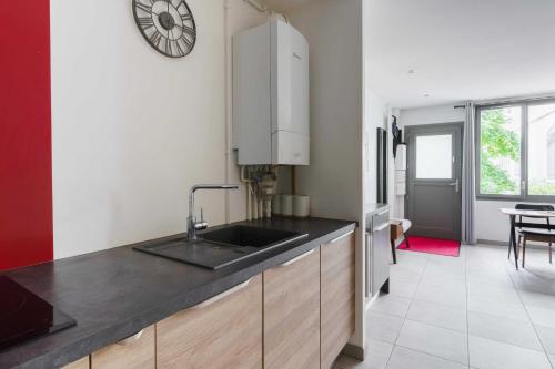 Bright and Airy 1BD Apartment Quartier de la Gare