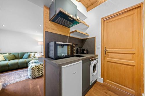 3 Bed Stunning Mazot Slopeside Newly Renovated