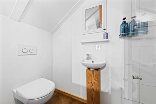 3 Bed Stunning Mazot Slopeside Newly Renovated