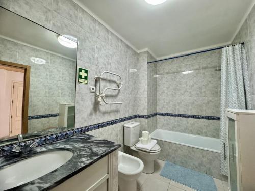 Faro Central 4 by Homing