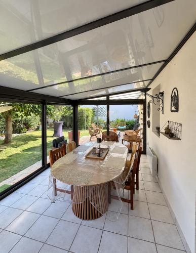 Maison 8 pers - 2 salles de bain - Jardin, Parking