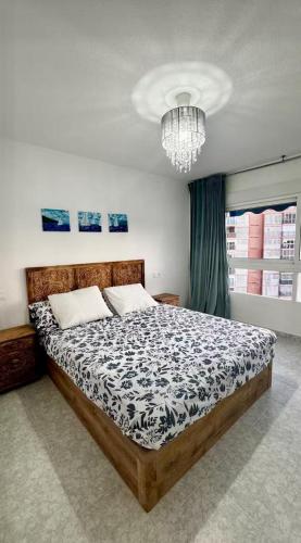 Seaside Retreat With Pool, Free Parking, AC