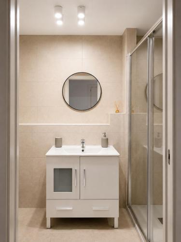 Sunset Modern Flat 2