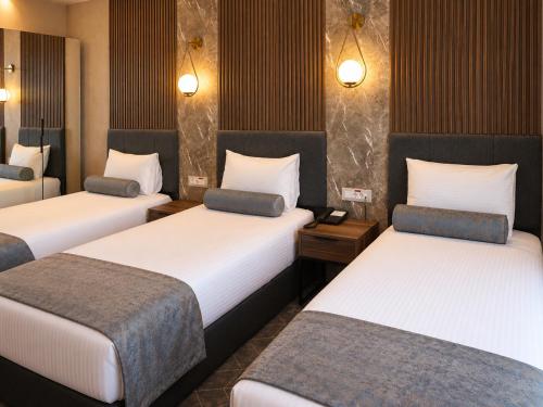 Triple Room with Sea View
