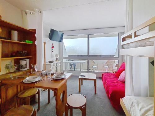 Studio lumineux, balcon sud, vue montagne - 3 pers.