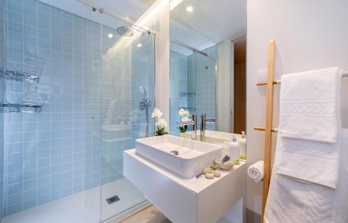 Bayline - Golfinho - Sea View - SPA - Pool - GYM - BY BEDZY
