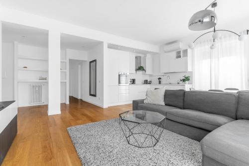Central Connection Apartment