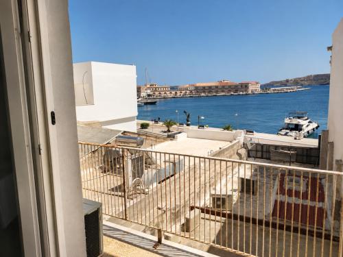 Syros Delight by White Dreams